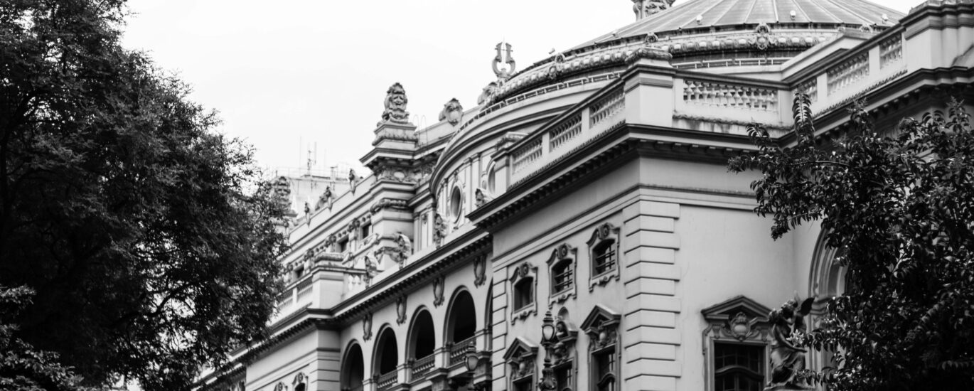 Sicherheit und Komfort Warum sich Vorbaurollladen aus Polen lohnen